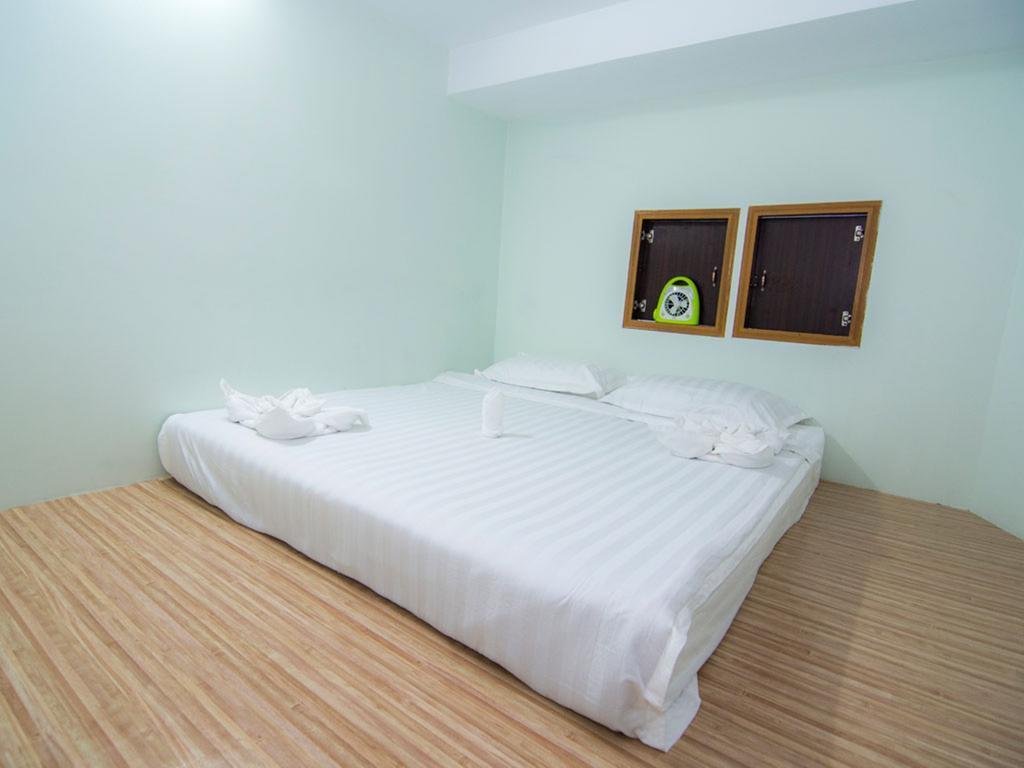 Royal Star Guest House Rangum Quarto foto